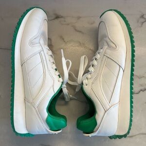 Steve Madden Women’s 8 Green White Tennis Shoes